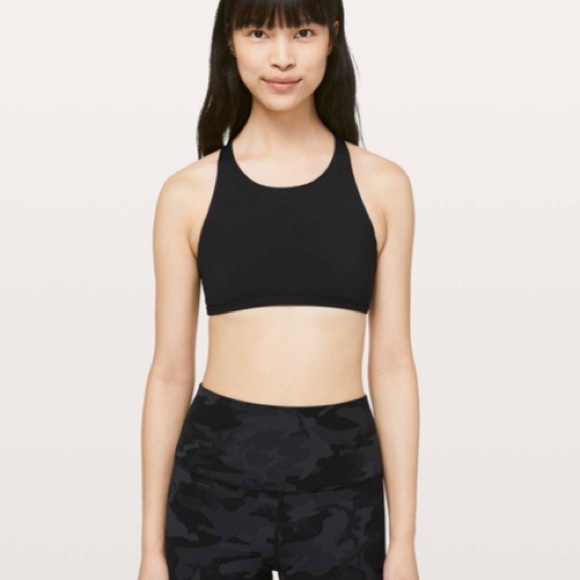 Lululemon Free To Be Bra size 6